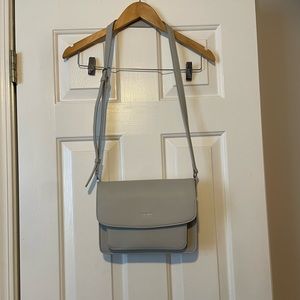 Pixie Mood Zoe Vegan Leather Crossbody 🩶